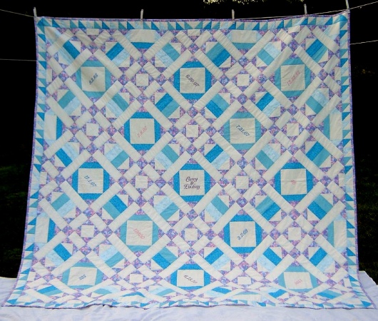 “Wedding Quilt” Free Wedding Quilt Pattern designed by Cindy Carter from Carter Quilter